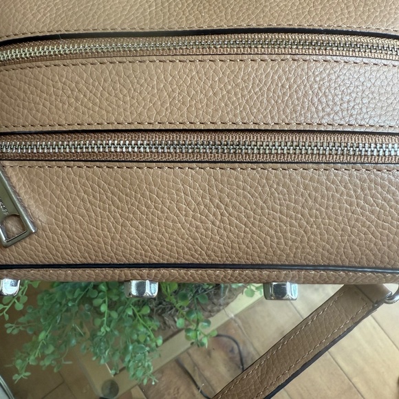 EXCELLENT Condition LEATHER NEW Rebecca Minkoff Crossbody bag - Picture 12 of 13